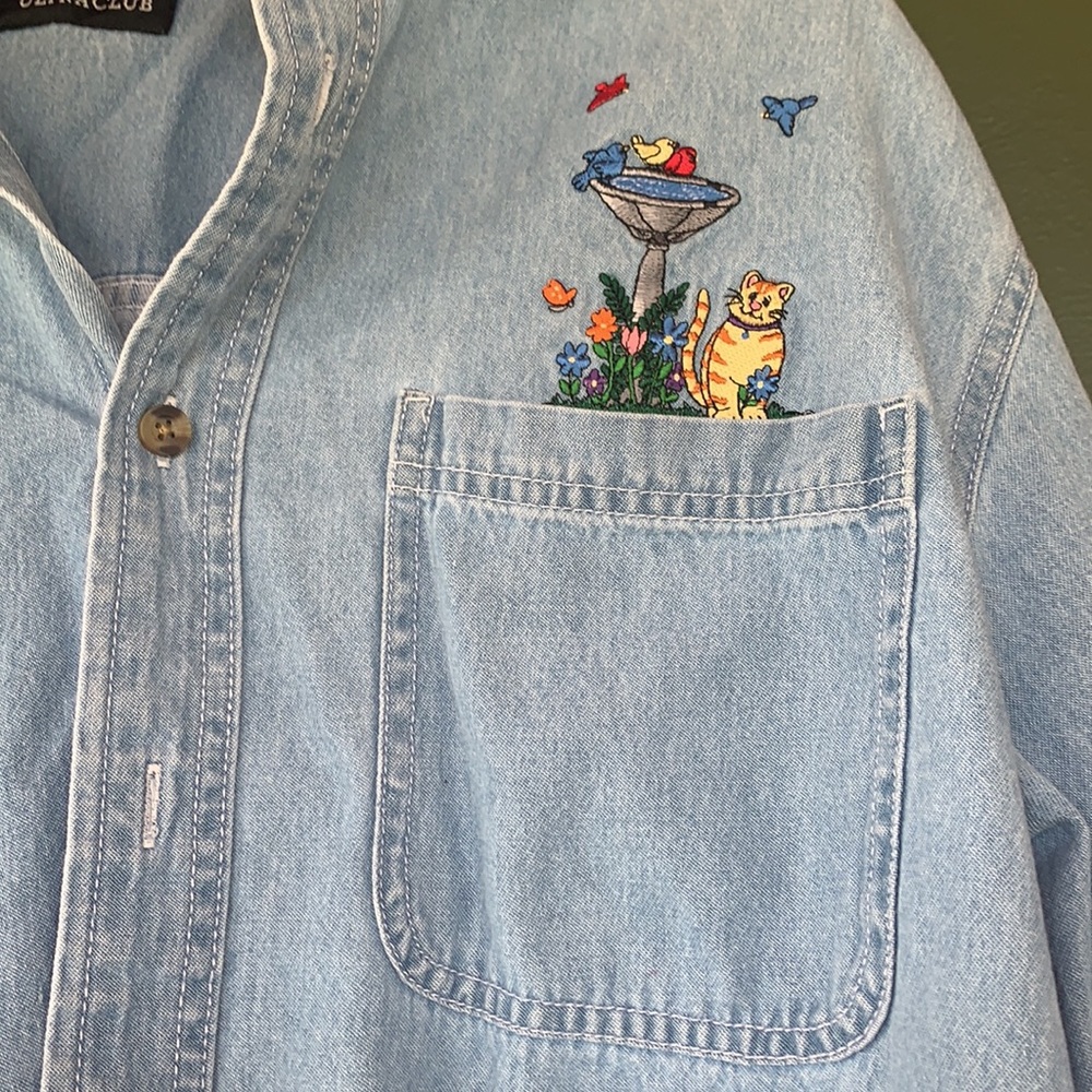 Vintage Long sleeve jean button up with cats-M